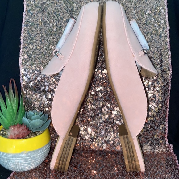 🌸 Cute blush mules🌸 - Picture 3 of 8